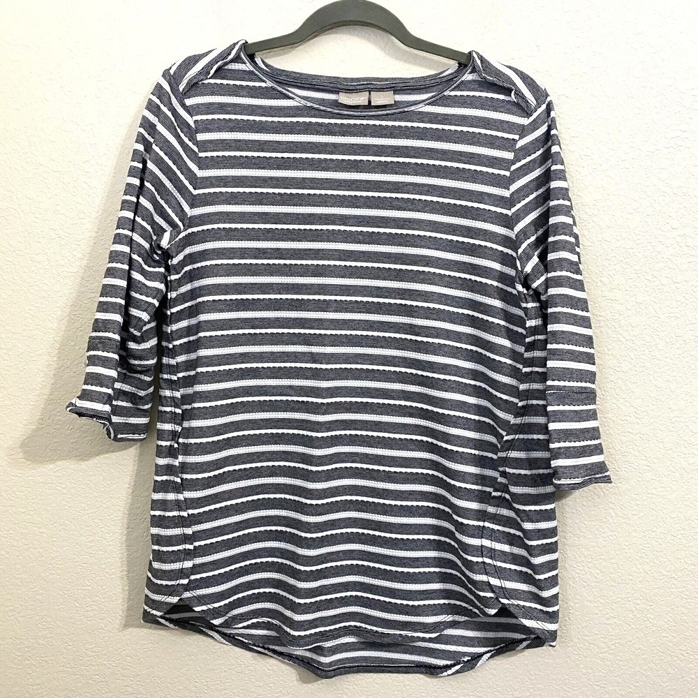 Chico's Zenergy Womens Shirt Top Size 1 Medium 8/10 Stripes Black White